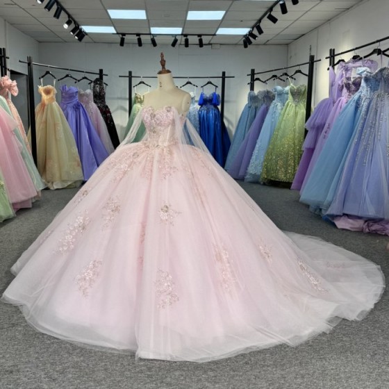 Ball Gown Quinceanera Dress for Women Tulle Lace Customized Strapless Lace Up Sequins Made To Order Vestidos De Gala