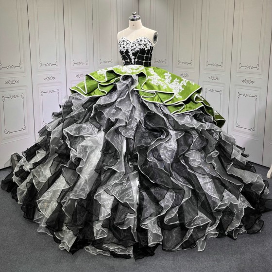 Black Quinceanera Dress Sweet 15 Evening Dress Crystal Sleeveless Ball Gown Beading Vestido De Quinceanera