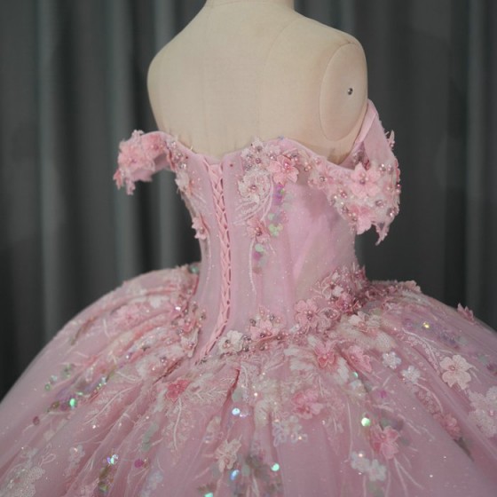 Pink 2025 Quinceanera Dresses Lace Appliques Beading Scoop Cap Sleeve Novelty Customized Ball Gowns Vestidos De 15 Anos